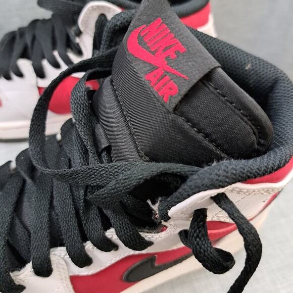 Nike Air Jordan 1 Mid GS size 4.5y 4.5 575441-123 RARE vi Carmine 2014 - Picture 11 of 15